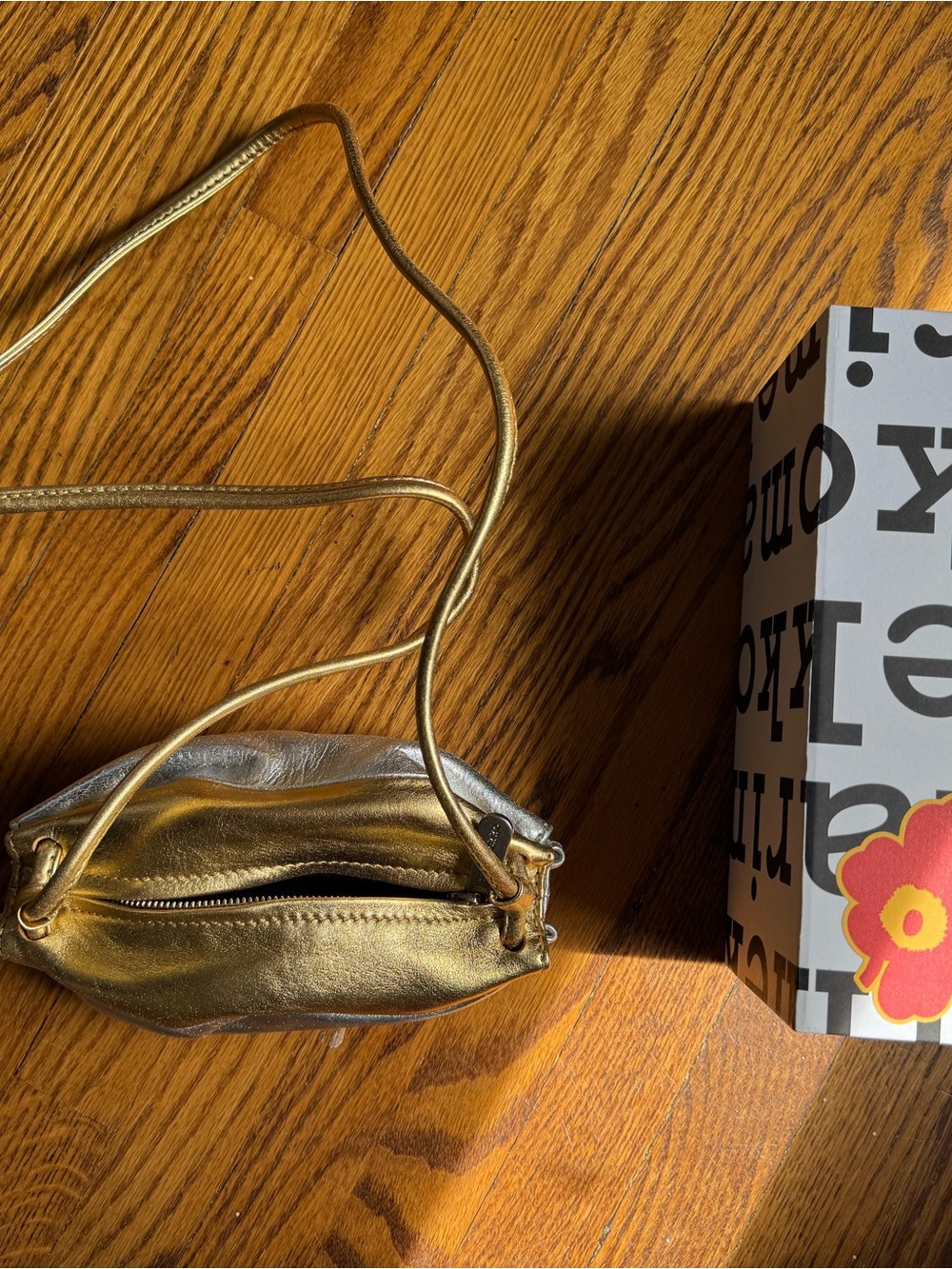 Marimekko *mini* Karla “candy wrapper” gold and silver leather bag - Picture 4 of 4